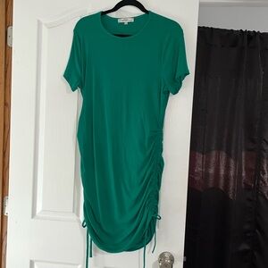 Green bodycon dress